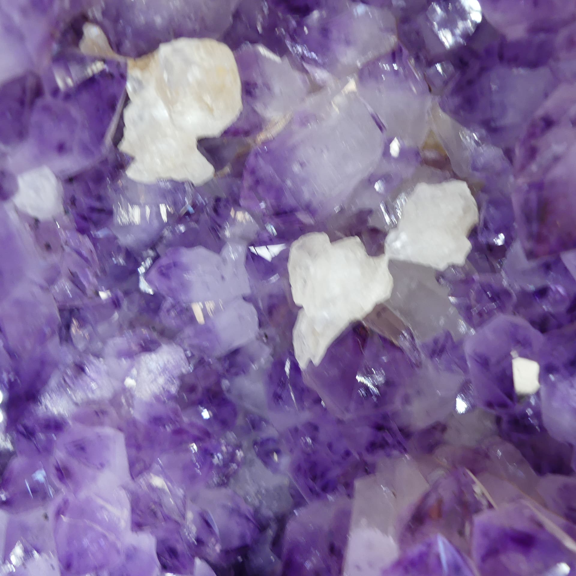 Amethyst Geode - Image 8