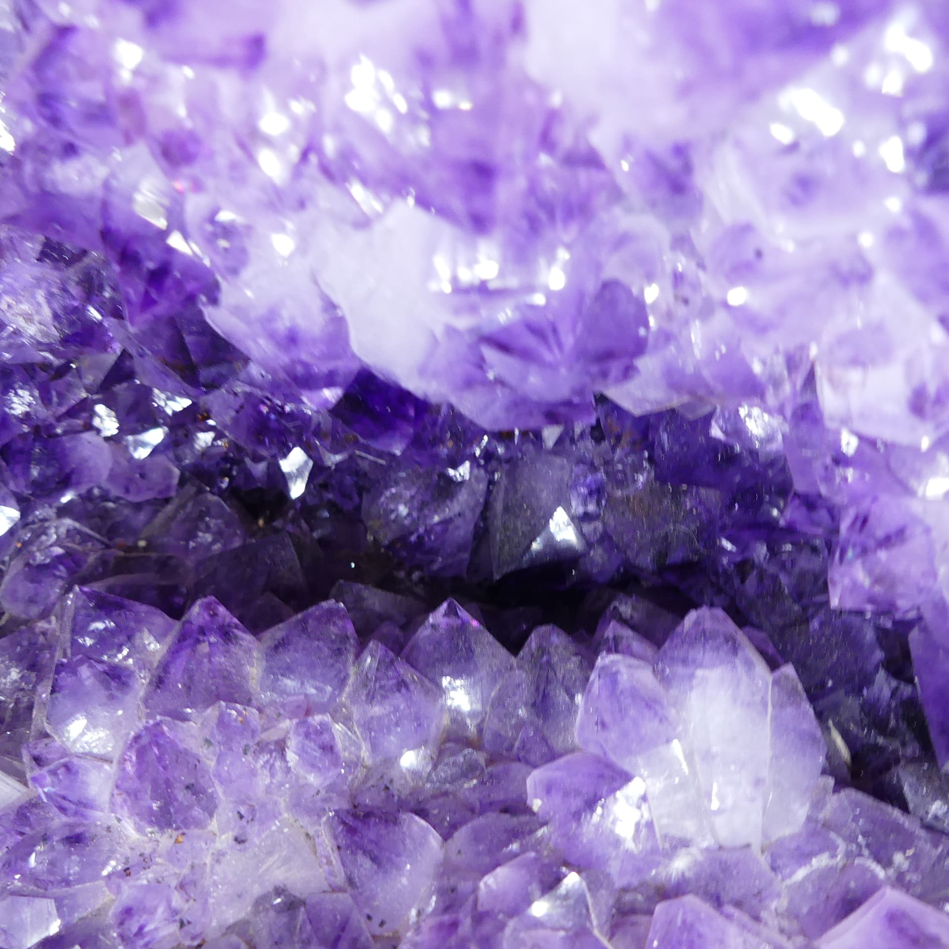 Amethyst Geode - Image 5